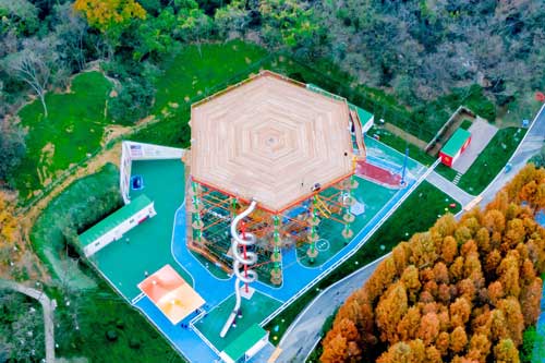 KristallTurm 18-Mast Hochseilgarten mit großer Plattform, Riesenrutsche und Farbanstrich in Nanjing, China