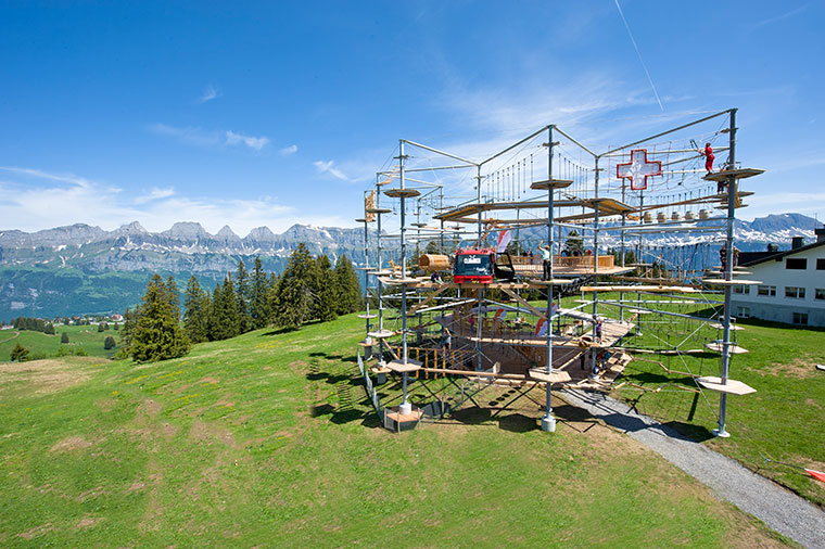 KristallTurm 18-Mast Hochseilgarten an der Bergstation Flumserberg, Schweiz